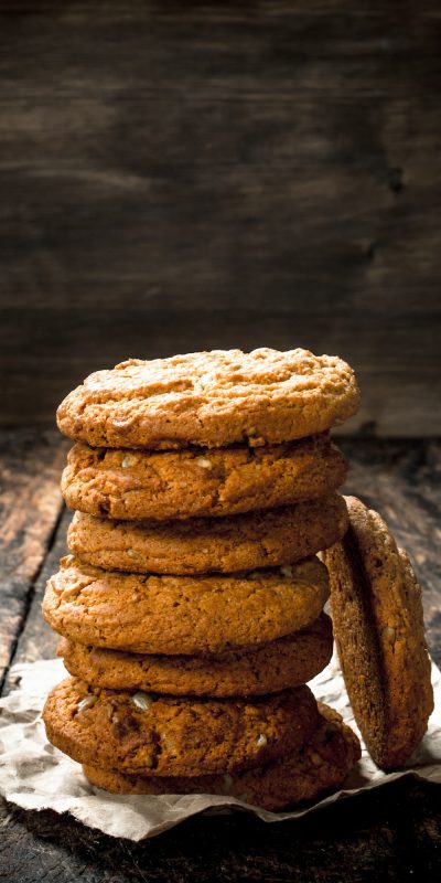Oat fresh cookies .